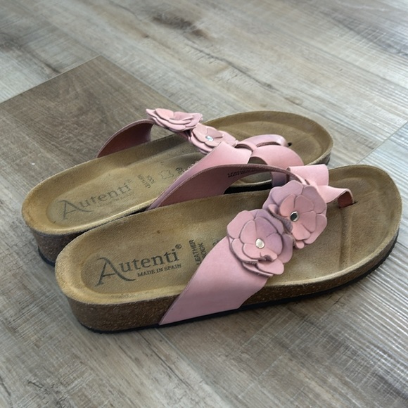 Beautiful pink leather sandals. In new condition!AUTENTI from Spain. - Picture 2 of 5